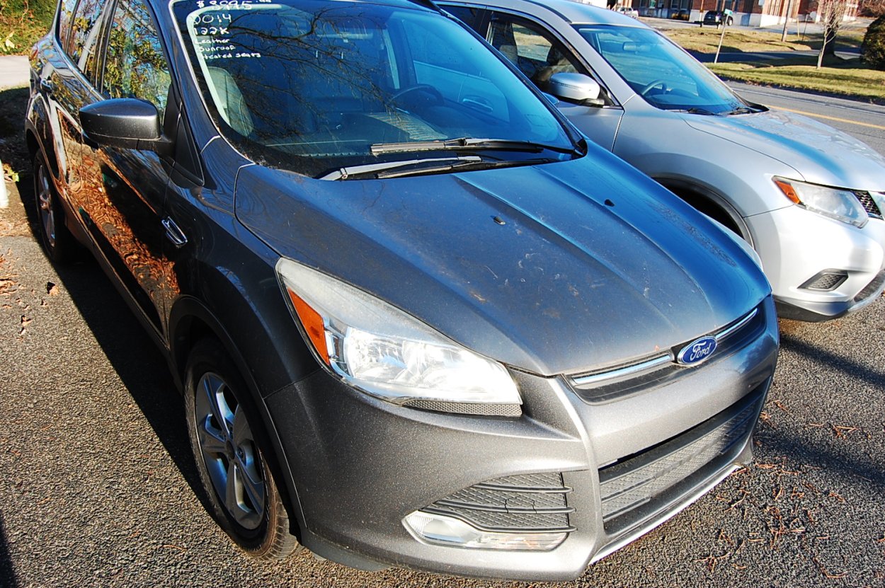 Sports Utility Vehicle For Sale: 2014 Ford Escape 