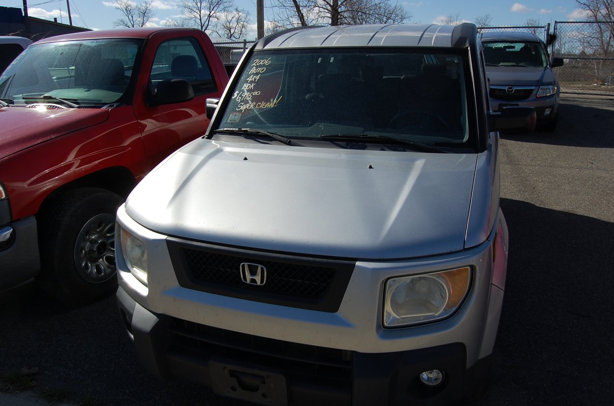 Sports Utility Vehicle For Sale: 2006 Honda Element 