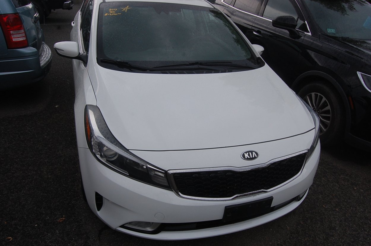 Passenger Car For Sale: 2017 Kia Optima